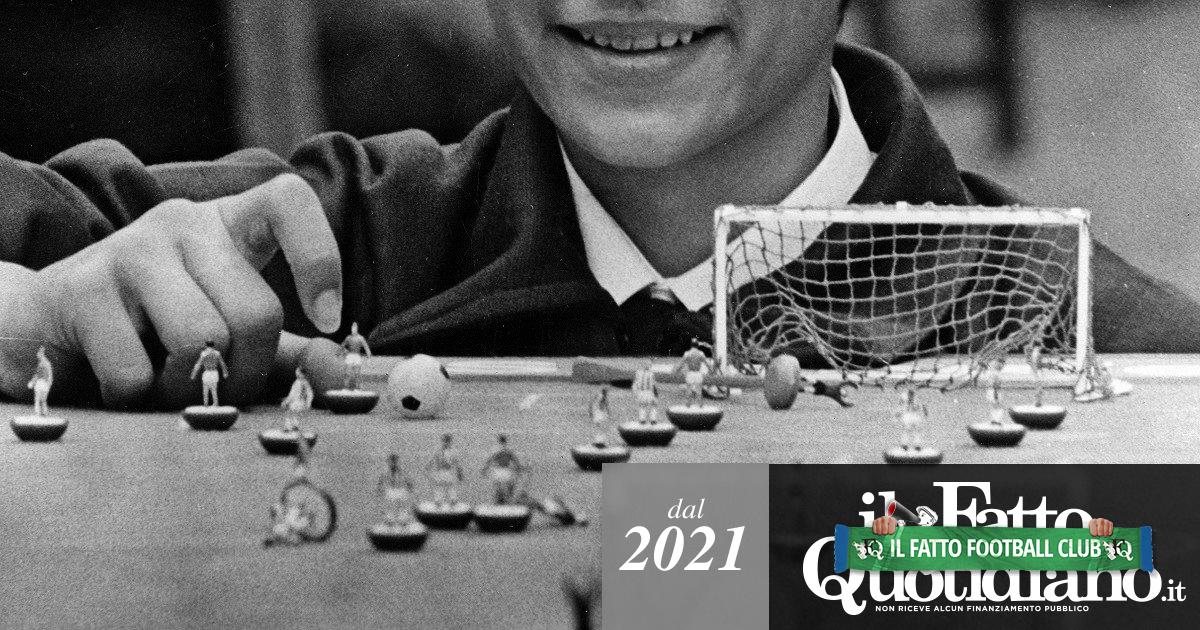 Subbuteo, ovvero la sublimazione del calcio: storia degli omini basculanti che hanno ridefinito il concetto di agonismo da salotto