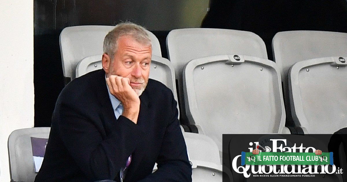 Guerra in Ucraina, Roman Abramovich lascia la presidenza del Chelsea: “Devo tutelare l’interesse del club”