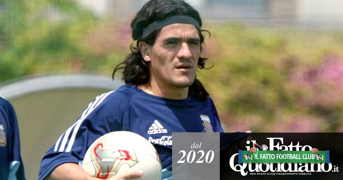 Ti ricordi… Ariel Ortega, l’unico vero erede di Maradona: tra dribbling, delizie e pallonetti, un talento affogato nell’alcol